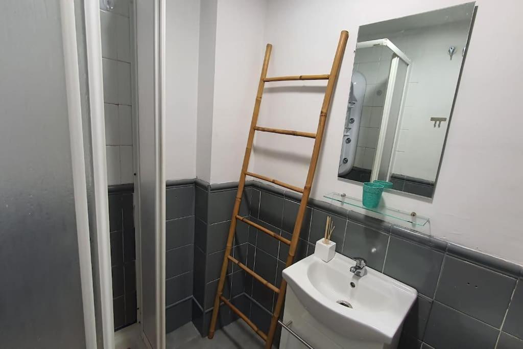 Appartement Aloja T Elvira à Grenade Extérieur photo
